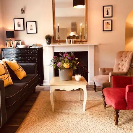 Pass The Keys Old Beams Luxury Style & Comfort In Town Centre Bakewell Exterior foto